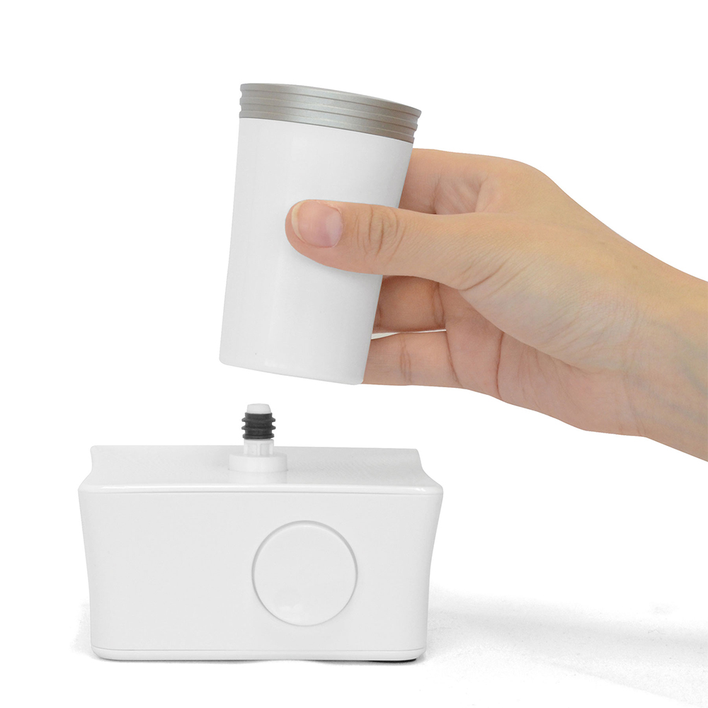 AirDiffuser 本体（エア ディフューザー） 別売りカートリッジを装着