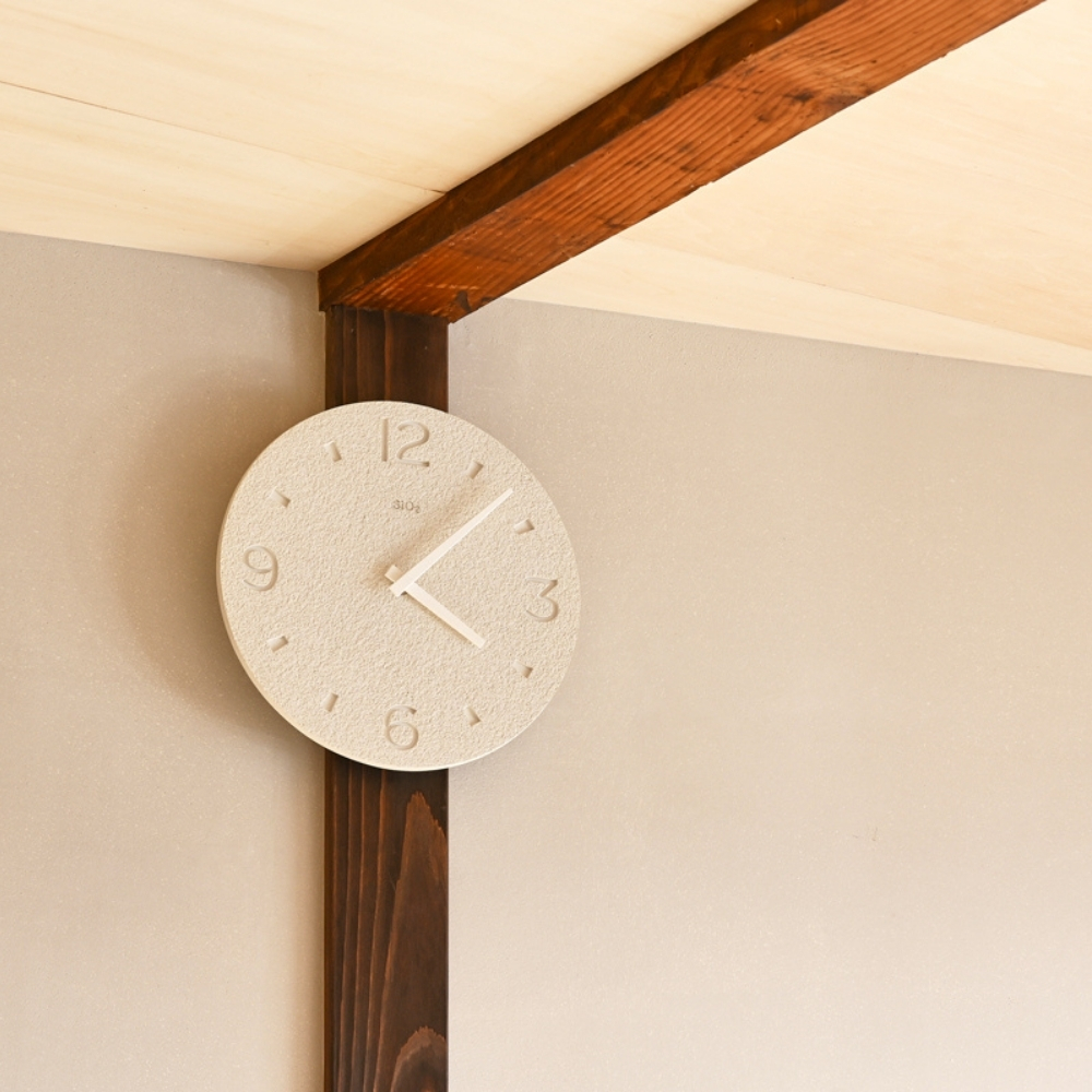 NY21-03 WH 珪藻土の時計 （掻き落とし）　ホワイト 