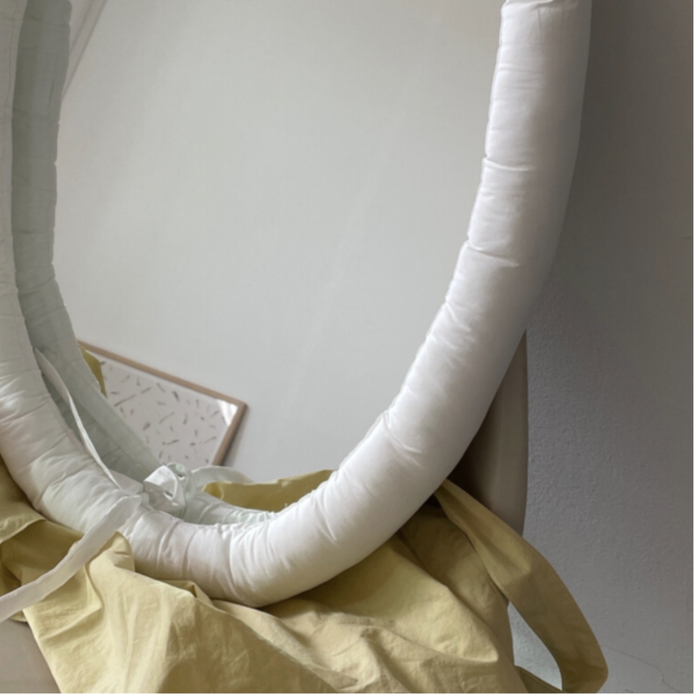 オーバルクッションミラー (ホワイト) 