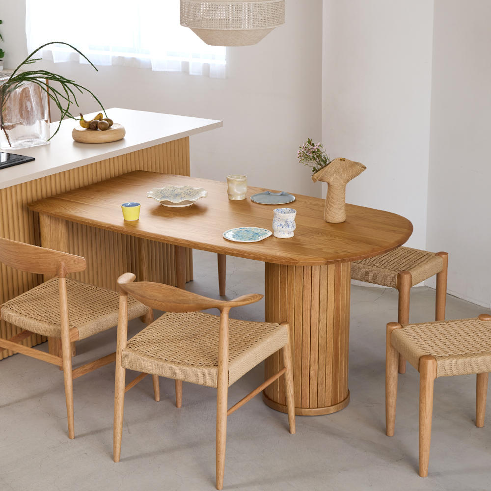 ウィルティック ハーフラウンド  ダイニングテーブル ヨコハギ無垢（ レッドオーク） ハーフラウンド レッドオーク