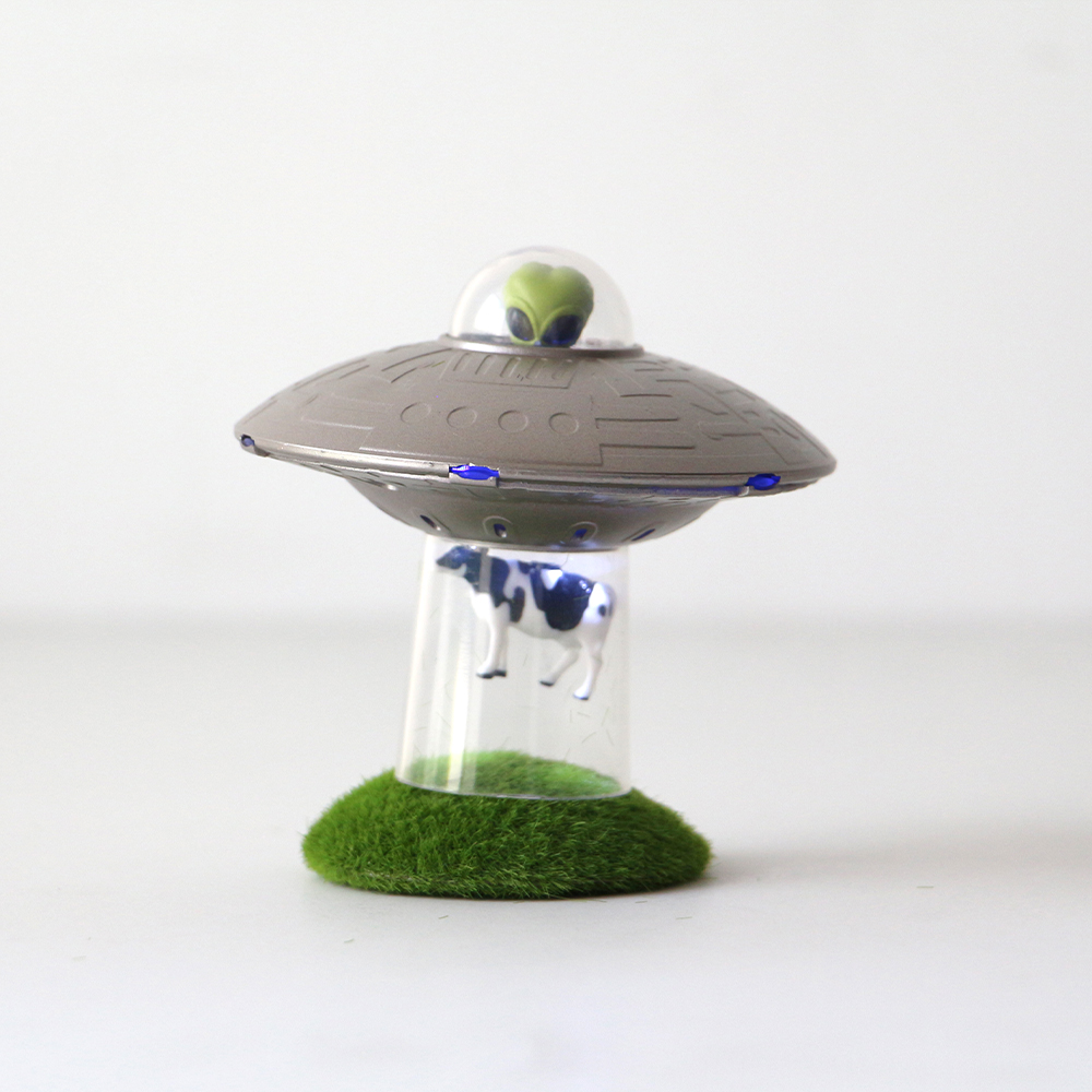 Toy & Book UFO Cow Abduction（UFOカウアブダクション） 