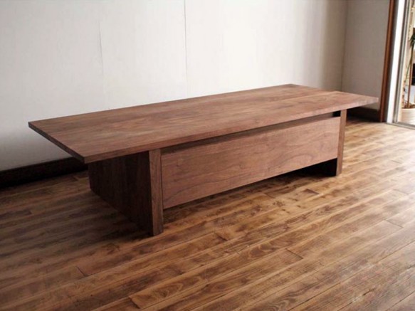 厳選木材のリビングテーブル 1枚目画像　カラー：ウォールナット