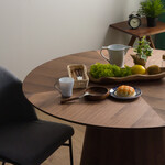アルゴス ダイニングテーブル（Walnut） ウォールナット
