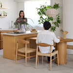 ウィルティック ハーフラウンド  ダイニングテーブル ヨコハギ無垢（ レッドオーク） 