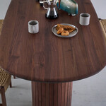 ウィルティック ハーフラウンド  ダイニングテーブル ヨコハギ無垢（ ウォールナット） 
