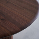 ウィルティック ハーフラウンド  ダイニングテーブル ヨコハギ無垢（ ウォールナット） 