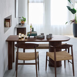 ウィルティック ハーフラウンド  ダイニングテーブル ヨコハギ無垢（ ウォールナット） 