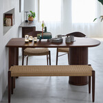 ウィルティック ハーフラウンド  ダイニングテーブル ヨコハギ無垢（ ウォールナット） 