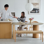 ウィルティック ハーフラウンド マティエラ塗装 ダイニングテーブル（レッドオーク脚） 