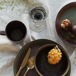 ミミグレー 21cm レッドワイングラス 