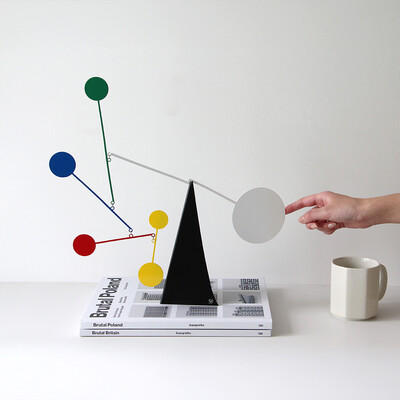 Standing Circle Mobile Multi Color（マルチカラー） 