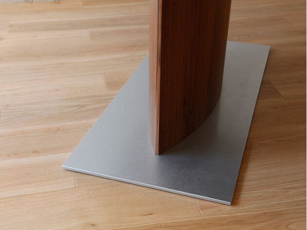 一本脚のダイニングテーブル ベース：スチール板（パウダー塗装）