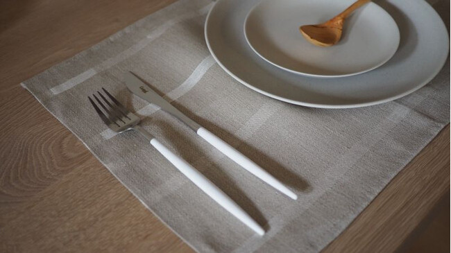 クチポール ゴア ディナーナイフ / ホワイト×シルバー 