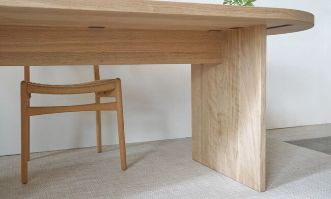 ミズナラ オーバルテーブル 無塗装仕上げ / W2000mm 