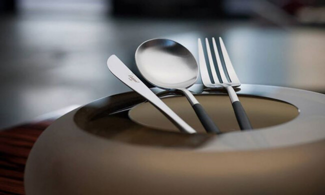 クチポール ゴア ディナーナイフ / ブラック×シルバー 