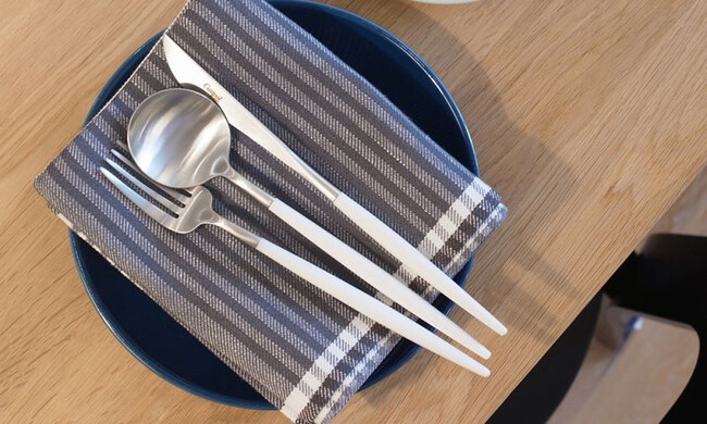 クチポール ゴア デザートスプーン / ホワイト×シルバー 