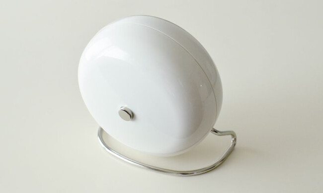 アルネ ヤコブセン テーブルクロック アラーム / LK ホワイト 43670 