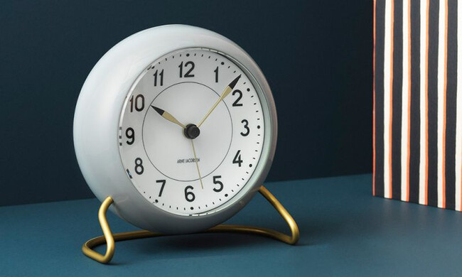 アルネ ヤコブセン テーブルクロック アラーム / ステーション 