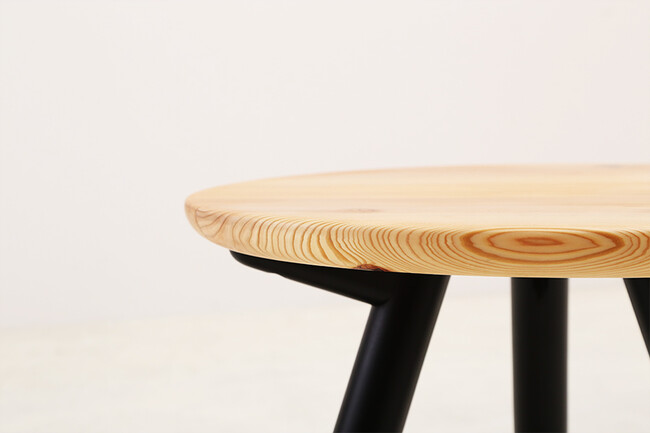 杉の円形サイドテーブル 