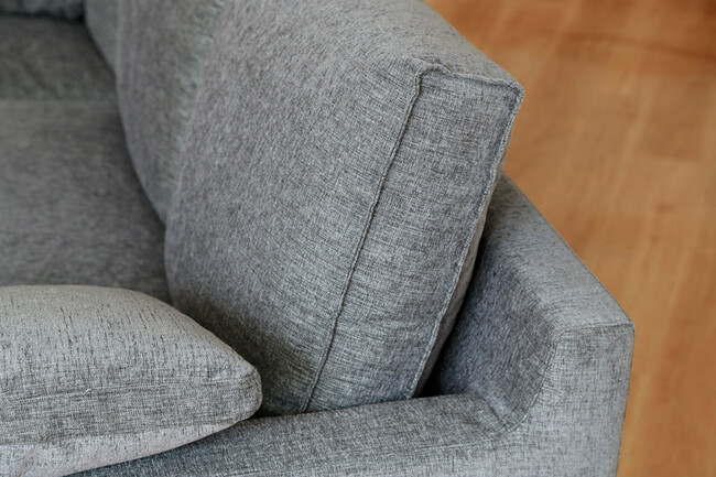 KIKI （キキ）カウチソファ 198・パイピング仕様（在庫品） 