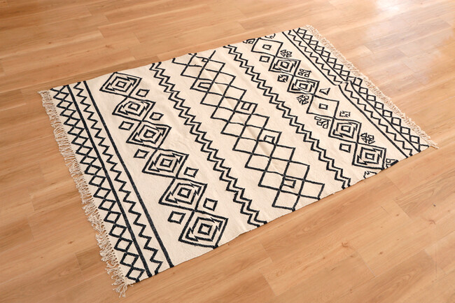 MELIB（メリブ）ラグ　140×200cm 