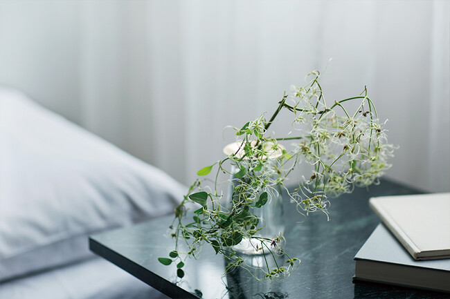 LUNA フラワーベース（ブラウン） 