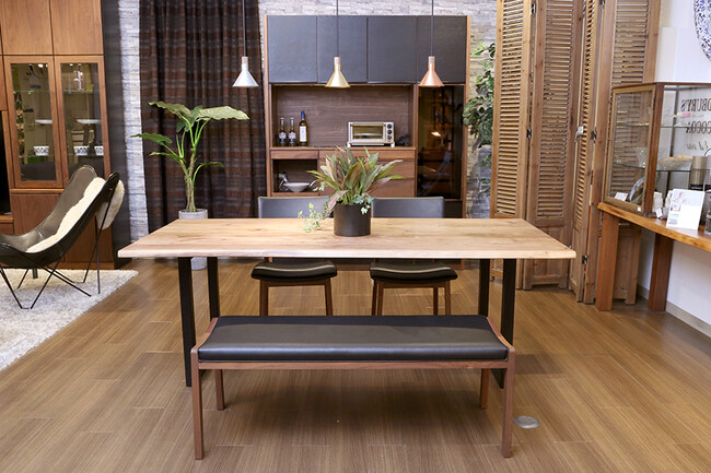 at will（アットウィル）ダイニングテーブル（耳付き）［150-200×85×72cm］ 