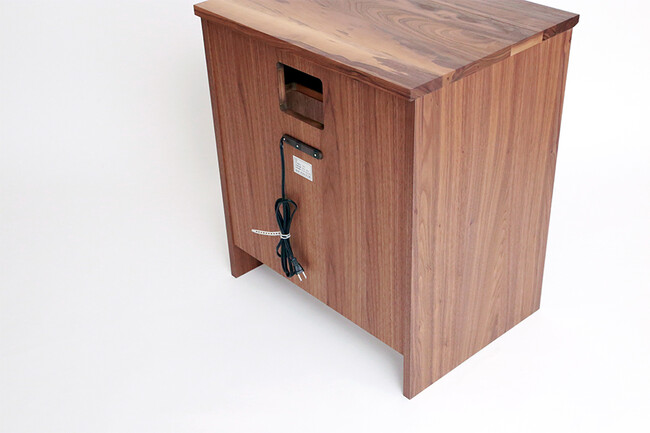 木の温もりに癒やされるPCデスク 