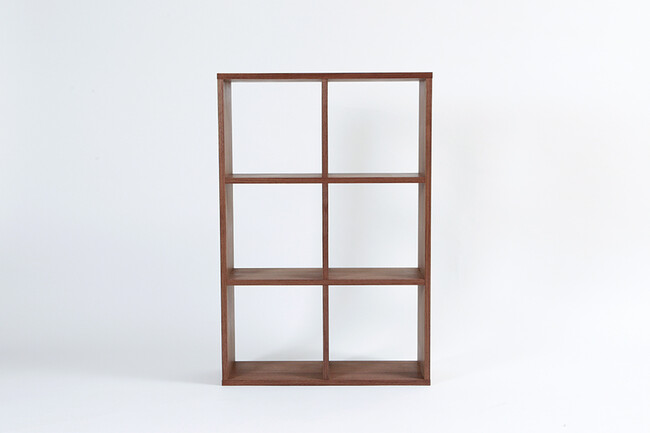 木の温もりに癒やされるシェルフ 