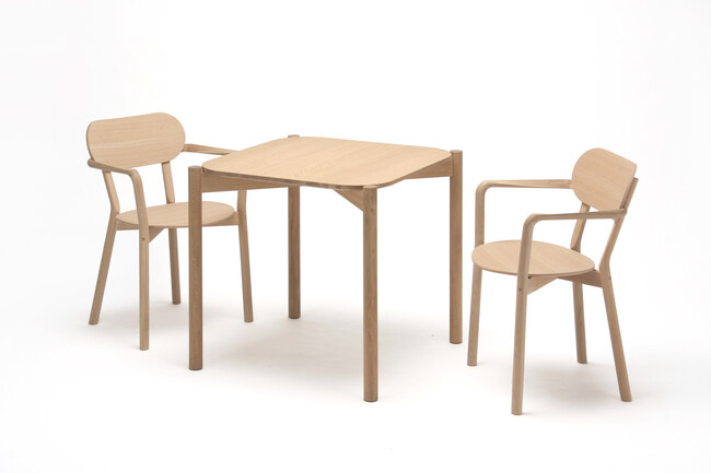 KARIMOKU NEW STANDARD (カリモクニュースタンダード) CASTOR（キャストール）アームチェア プラス 