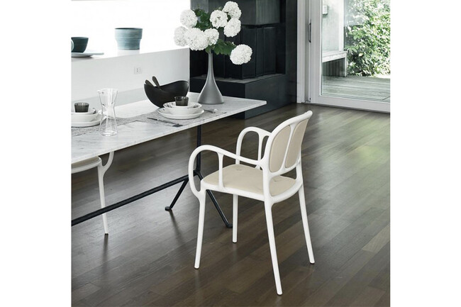 MAGIS (マジス) MILA (ミラ) ダイニングチェア 