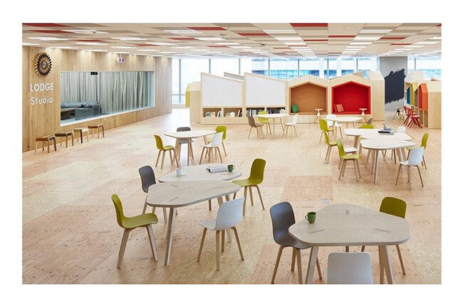 MAGIS (マジス) SUBSTANCE WOOD LEGS (サブスタンス ウッドレッグス) ダイニングチェア 