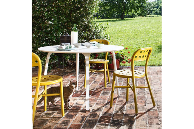 MAGIS (マジス)Table First （テーブル ファースト）丸型ダイニングテーブル 