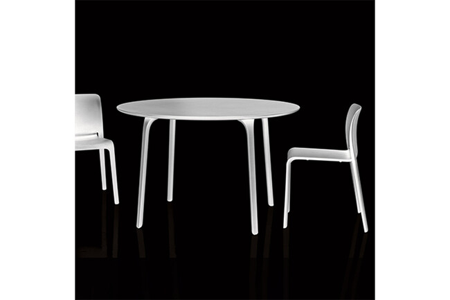 MAGIS (マジス)Table First （テーブル ファースト）丸型ダイニングテーブル 