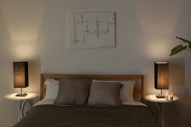 Serie （セリエ） テーブルランプ white 