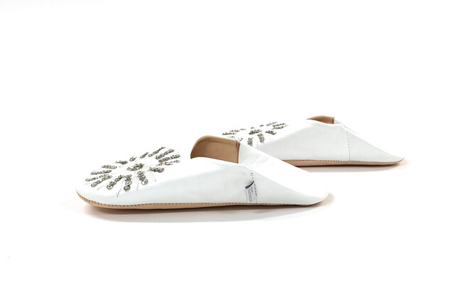 Skips! スパンコールバブーシュ（L / ホワイト） 