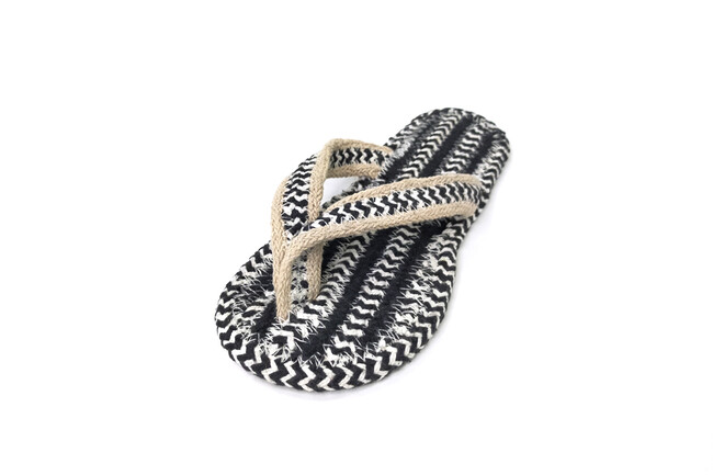 Skips! VAPEU コットン鼻緒サンダル （M / ブラック） 