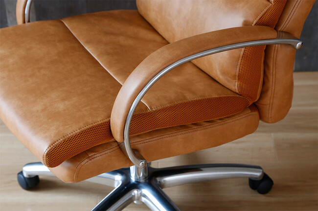 ポケットコイル内蔵 デスクチェア（ダークブラウン） 