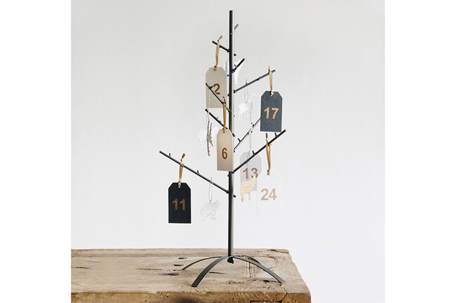 IRON  (アイロン)　ディスプレイ　スタンドテトラ 