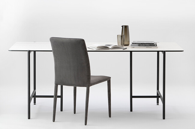 ピパ セラミック ダイニングテーブル 