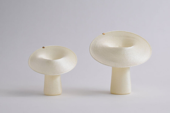Lapel （ラペル）フラワーベース　washable type S ivory ivory(アイボリー)※Sサイズ（左）