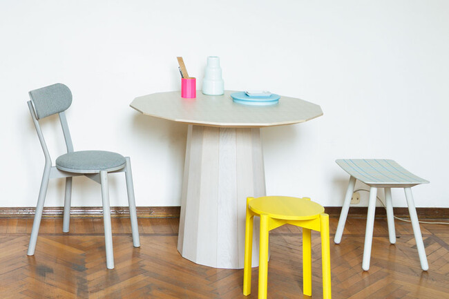 KARIMOKU NEW STANDARD (カリモクニュースタンダード) COLOURスツール 