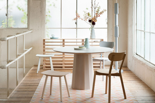 KARIMOKU NEW STANDARD (カリモクニュースタンダード) COLOURスツール 