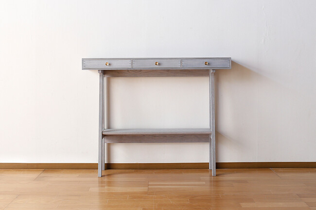 薄型コンパクトなコンソール 