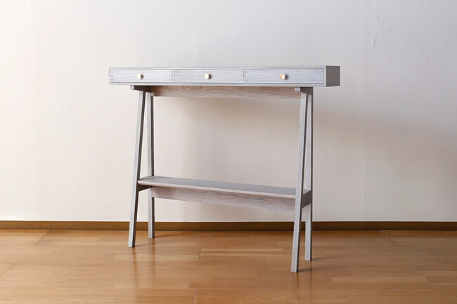 薄型コンパクトなコンソール 