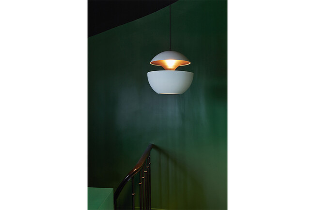 HERE COMES THE SUN（ヒア・カムズ・ザ・サン）250 ペンダントランプ ホワイト/コッパー 