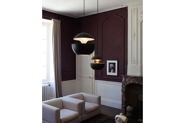 HERE COMES THE SUN（ヒア・カムズ・ザ・サン）250 ペンダントランプ ブラック/ホワイト 