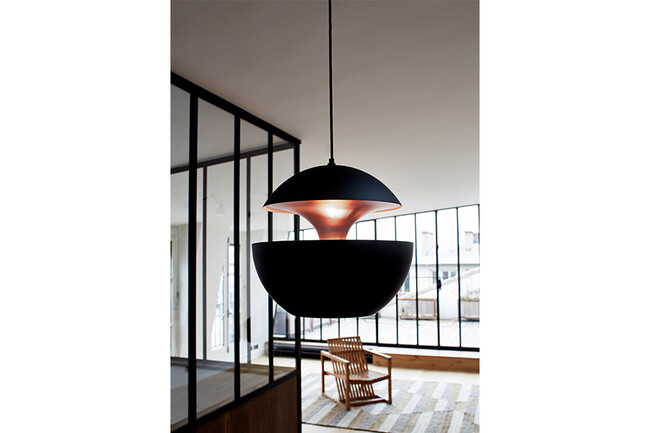 HERE COMES THE SUN（ヒア・カムズ・ザ・サン）250 ペンダントランプ ブラック/コッパー 