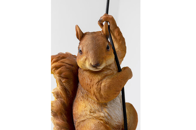 リス ペンダントランプ 