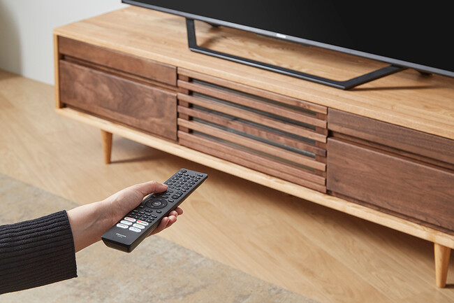 繊細で美しい無垢材のテレビボード（ライト） 